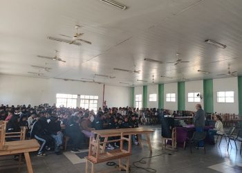 Brindaron una charla informativa sobre tuberculosis en la escuela primaria del barrio Namqom