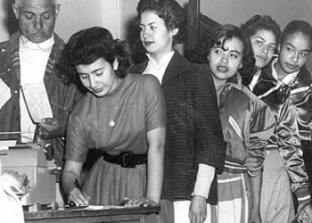Insfrán conmemoró el 79° aniversario de la promulgación de la Ley de Voto Femenino
