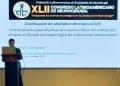 Docentes de la UPLaB exponen en congreso internacional su investigación sobre cirugía de aneurismas cerebrales