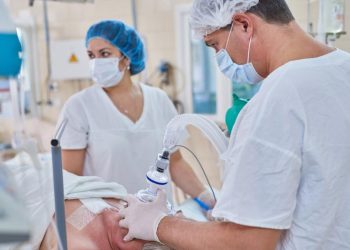 Valoraron la labor de los médicos anestesiólogos al recordar su día