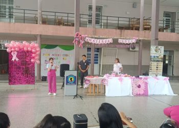 El centro de salud del barrio La Pilar acompañó una “Mateada Rosa” sobre cáncer de mama y alimentación saludable