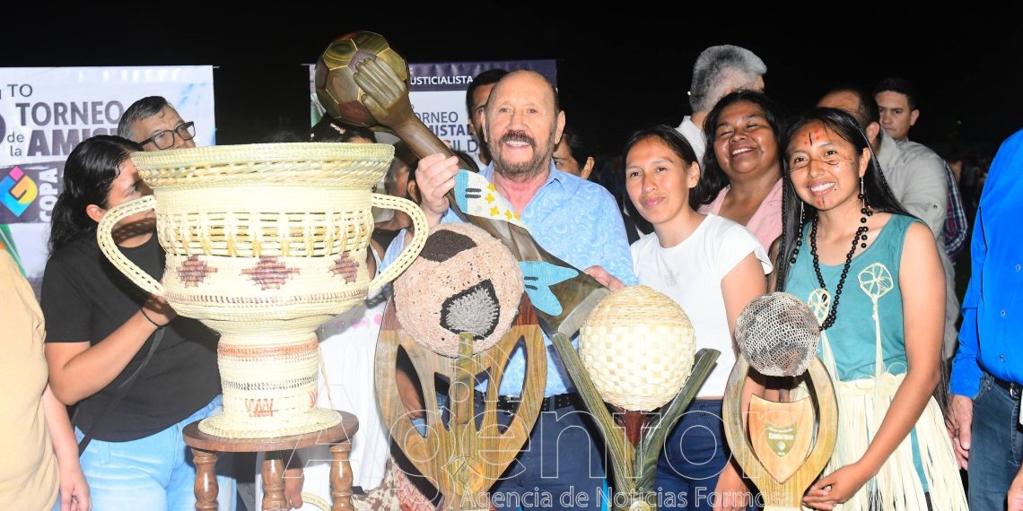 Insfrán en la apertura del Torneo de la Amistad: “Con este marco representamos la unidad del pueblo y la Comunidad Organizada”