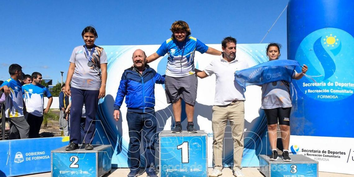 El Gobernador presenció la final provincial de Atletismo Adaptado de los Juegos Evita Formoseños