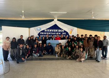 Promocionan en colegios del interior la oferta académica de la UPLaB y el Instituto Politécnico